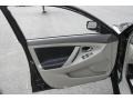 Black - Camry LE Photo No. 14