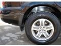 2005 Honda Pilot EX-L 4WD Wheel and Tire Photo