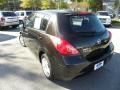 Espresso Black - Versa 1.8 S Hatchback Photo No. 15