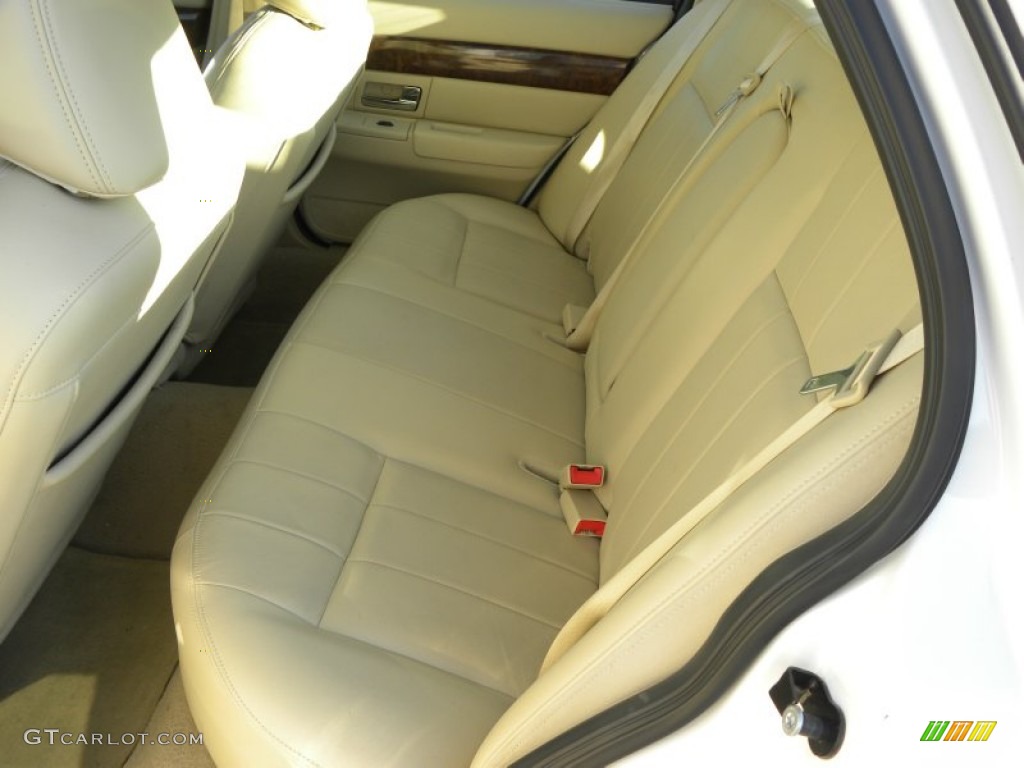 2006 Grand Marquis LS - Vibrant White / Light Camel photo #7