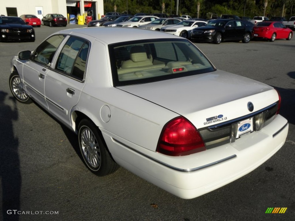 2006 Grand Marquis LS - Vibrant White / Light Camel photo #18