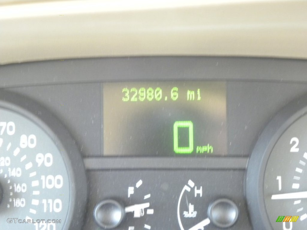 2006 Grand Marquis LS - Vibrant White / Light Camel photo #25