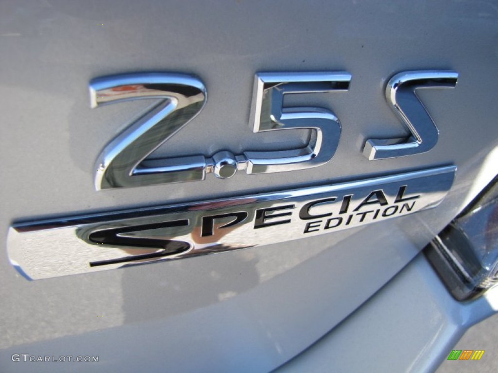 2012 Nissan Altima 2.5 S Special Edition Marks and Logos Photos