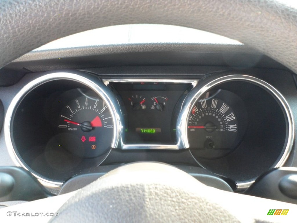 2008 Ford Mustang Shelby GT Coupe Gauges Photos