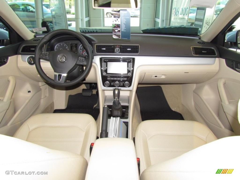 2012 Volkswagen Passat 2.5L SE Cornsilk Beige Dashboard Photo #55710877