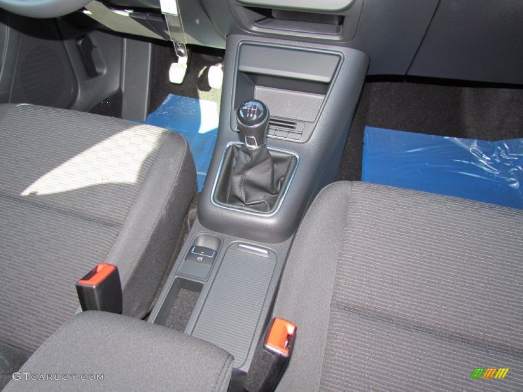 2012 Tiguan S - Deep Black Metallic / Black photo #6