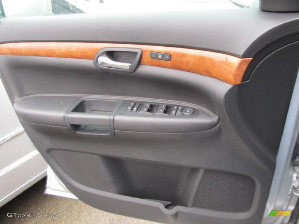 2009 Saturn Outlook XR AWD Door Panel Photos
