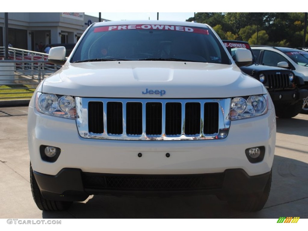 2011 Grand Cherokee Laredo - Stone White / Dark Graystone/Medium Graystone photo #2