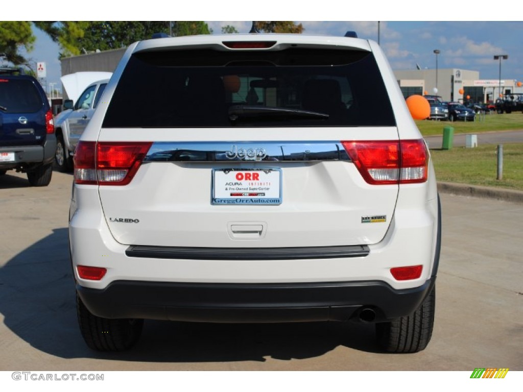 2011 Grand Cherokee Laredo - Stone White / Dark Graystone/Medium Graystone photo #6
