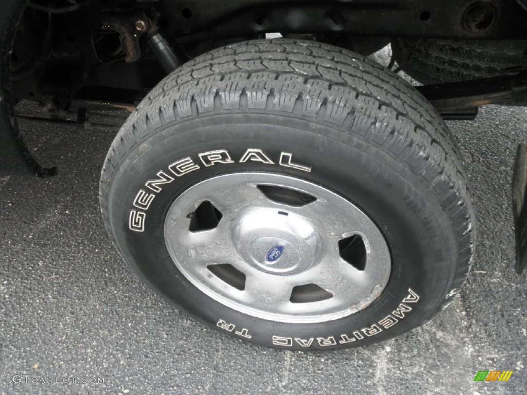 2005 F150 STX SuperCab 4x4 - Black / Medium Flint Grey photo #12