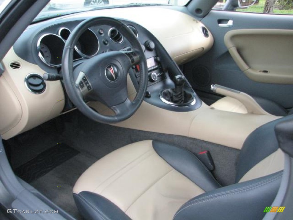 2006 Pontiac Solstice Roadster Ebony Dashboard Photo #55716507