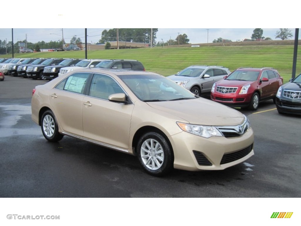 2012 Camry LE - Sandy Beach Metallic / Ivory photo #7