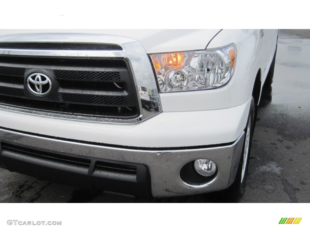 2012 Tundra Double Cab - Super White / Graphite photo #9