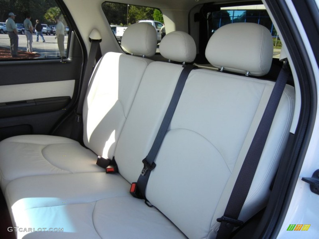 Cashmere Leather/Charcoal Black Interior 2009 Mercury Mariner VOGA Package Photo #55718008
