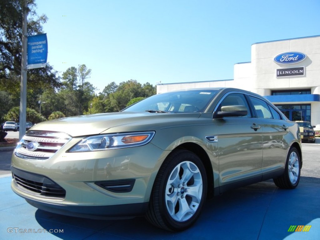 Ginger Ale Ford Taurus