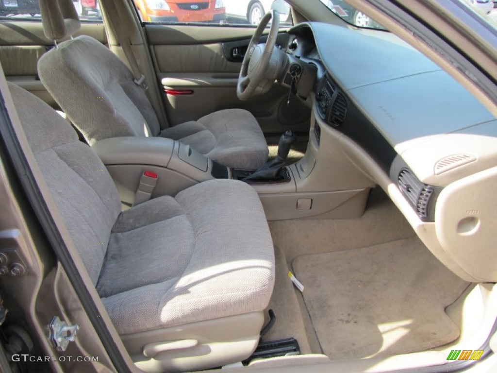 Taupe Interior 2004 Buick Regal LS Photo #55719072