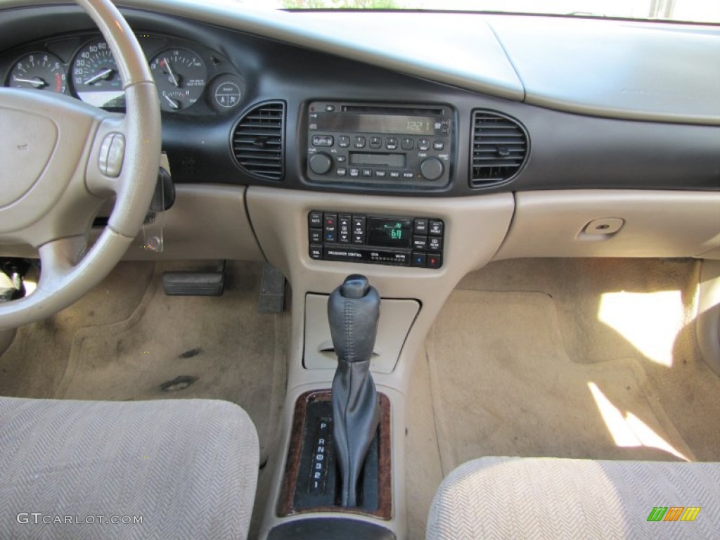 2004 Buick Regal LS Controls Photo #55719080