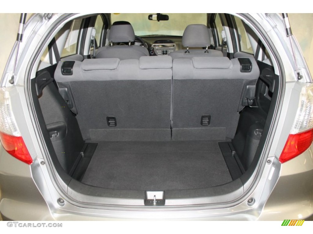 2010 Honda Fit Standard Fit Model Trunk Photo #55720213