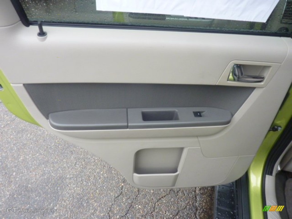 2011 Mercury Mariner Premier V6 AWD Stone/Greystone Door Panel Photo #55721739