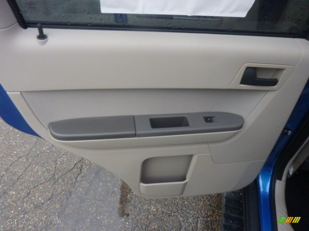 2012 Escape XLT V6 4WD - Blue Flame Metallic / Camel photo #13
