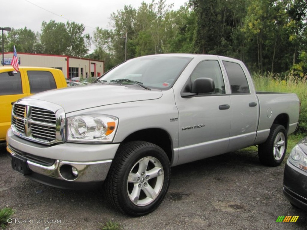 Bright Silver Metallic Dodge Ram 1500