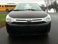 Black - Focus SE Sedan Photo No. 3