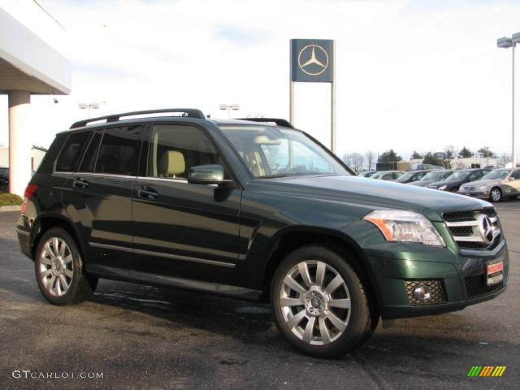 2010 GLK 350 4Matic - Jade Green Metallic / Almond/Black photo #3