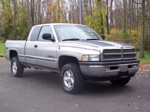 1999 Dodge Ram 1500 SLT Extended Cab 4x4 Data, Info and Specs
