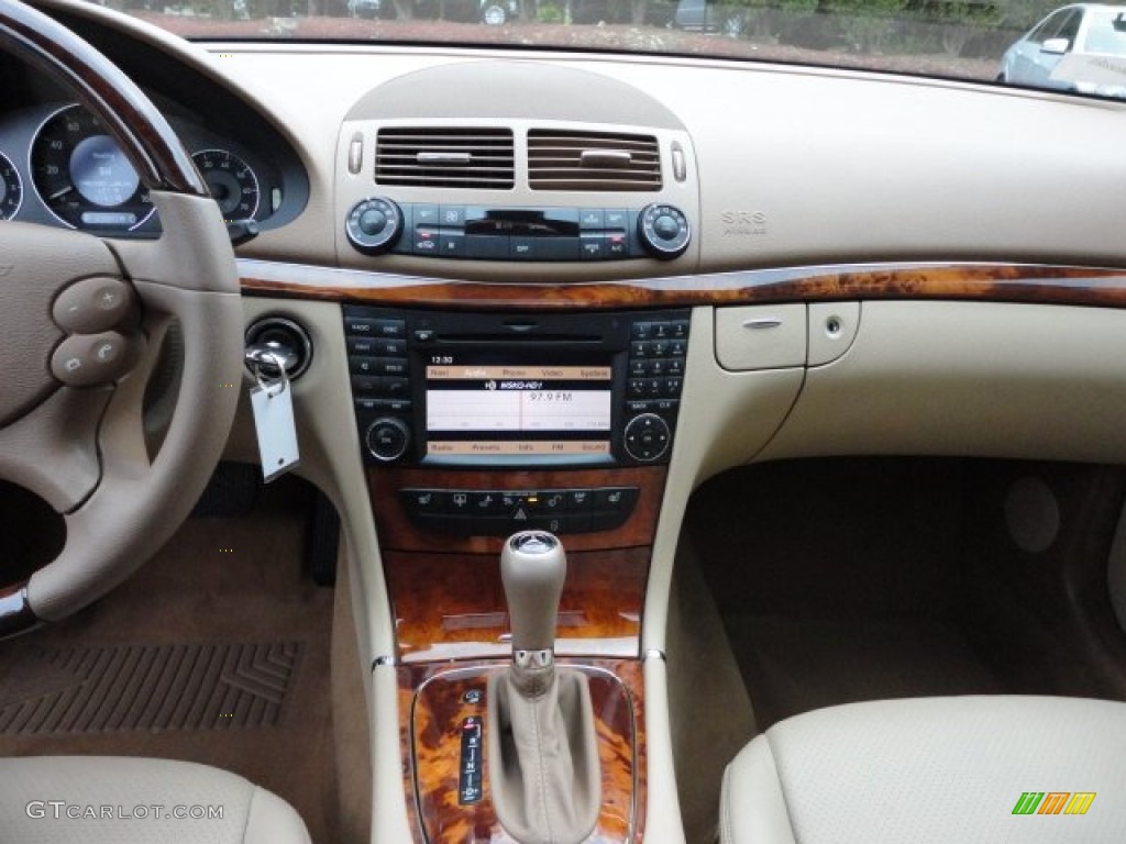 2009 E 350 4Matic Sedan - Black / Cashmere photo #19