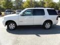 Oxford White - Explorer XLT Photo No. 2