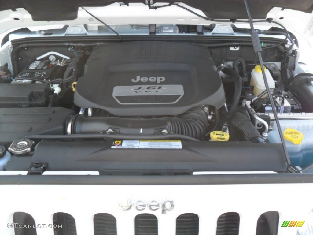 2012 Jeep Wrangler Sahara 4x4 3.6 Liter DOHC 24-Valve VVT Pentastar V6 Engine Photo #55731570