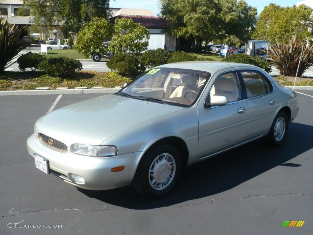 1993 J 30 - Beige Metallic / Beige photo #3