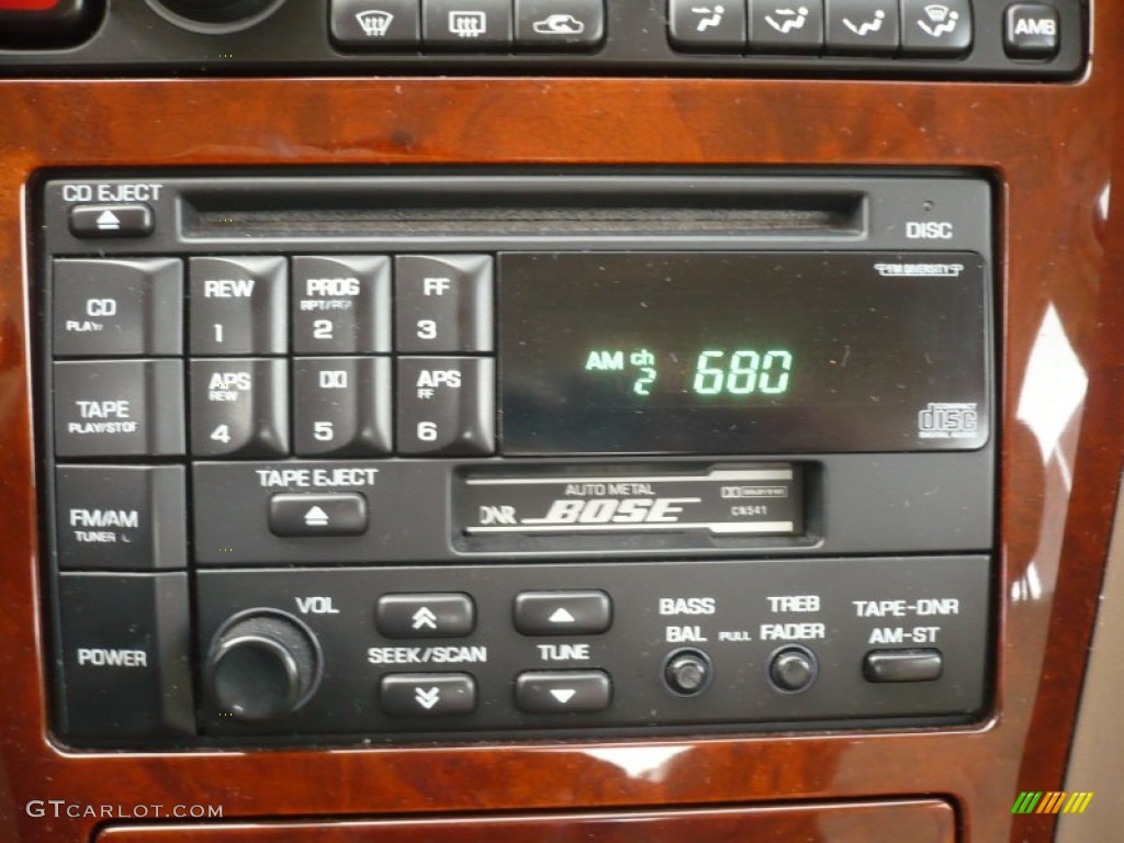 1993 Infiniti J 30 Audio System Photos