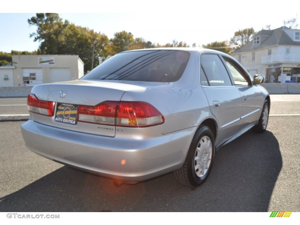 2002 Accord LX Sedan - Satin Silver Metallic / Quartz Gray photo #2