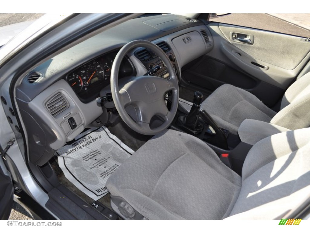 Quartz Gray Interior 2002 Honda Accord LX Sedan Photo #55732395