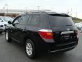 Black - Highlander 4WD Photo No. 4