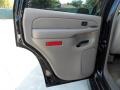 2005 Onyx Black GMC Yukon SLT  photo #33