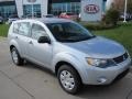 Cool Silver Metallic - Outlander ES Photo No. 1
