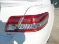 Super White - Camry LE Photo No. 16