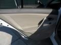 Super White - Camry LE Photo No. 28