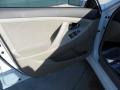 Super White - Camry LE Photo No. 30
