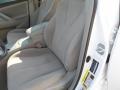 Super White - Camry LE Photo No. 32