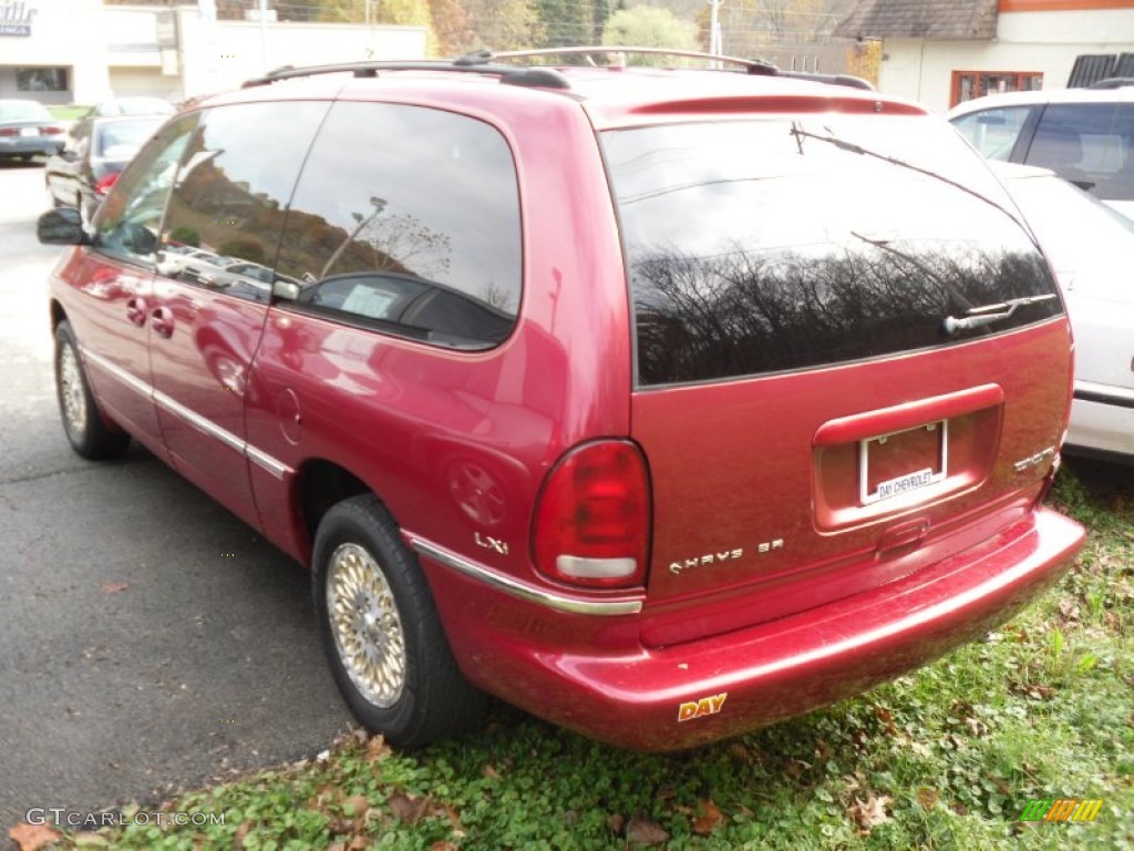 1997 Town & Country LXi - Candy Apple Red Metallic / Mist Gray photo #3