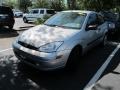 2002 CD Silver Metallic Ford Focus ZX3 Coupe  photo #4