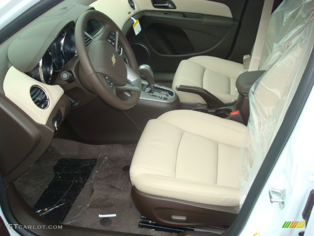 Cocoa/Light Neutral Interior 2012 Chevrolet Cruze LT Photo #55740401