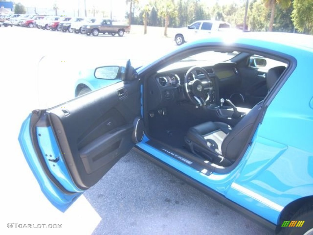 2010 Mustang GT Premium Coupe - Grabber Blue / Charcoal Black/Grabber Blue photo #12