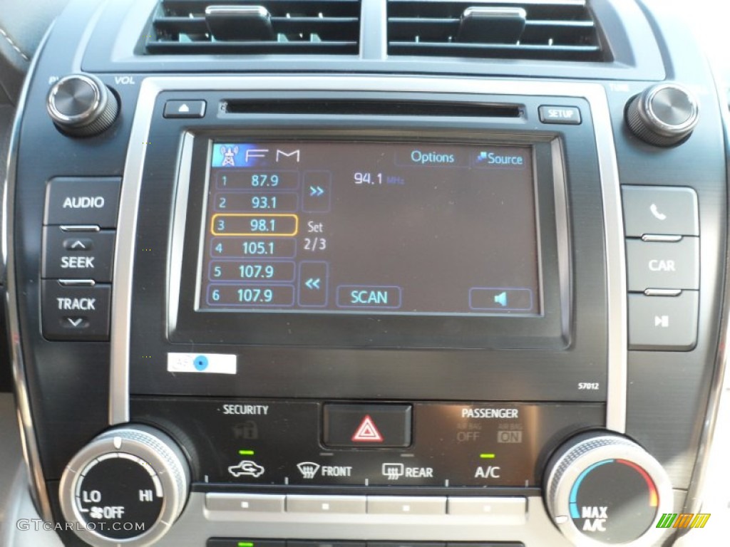2012 Toyota Camry LE Audio System Photo #55741194