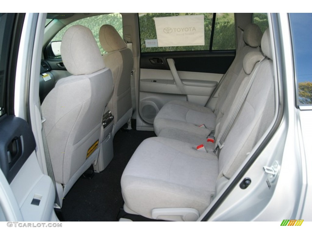 Ash Interior 2012 Toyota Highlander V6 4WD Photo #55743022
