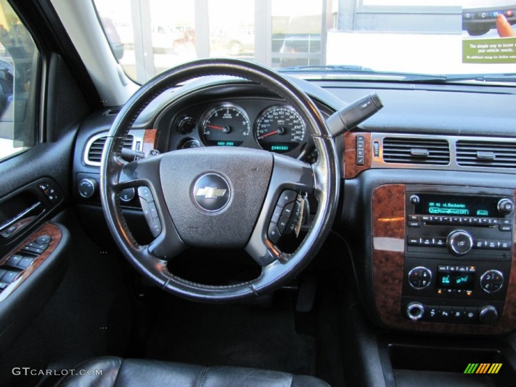 2007 Chevrolet Avalanche LTZ 4WD Ebony Dashboard Photo #55744725