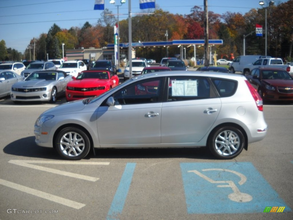 2009 Elantra Touring - Quicksilver / Black photo #6